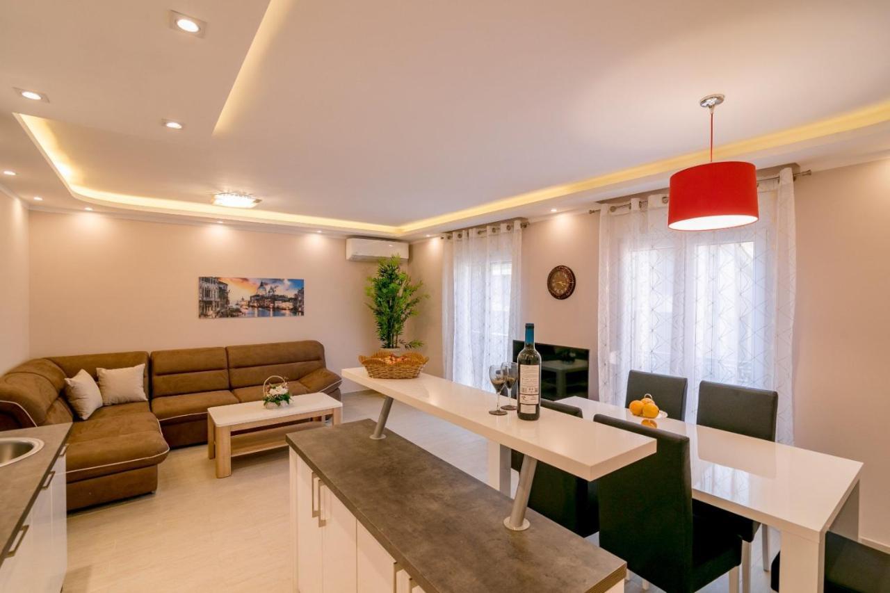 Apartmani Matej Cattaro Esterno foto