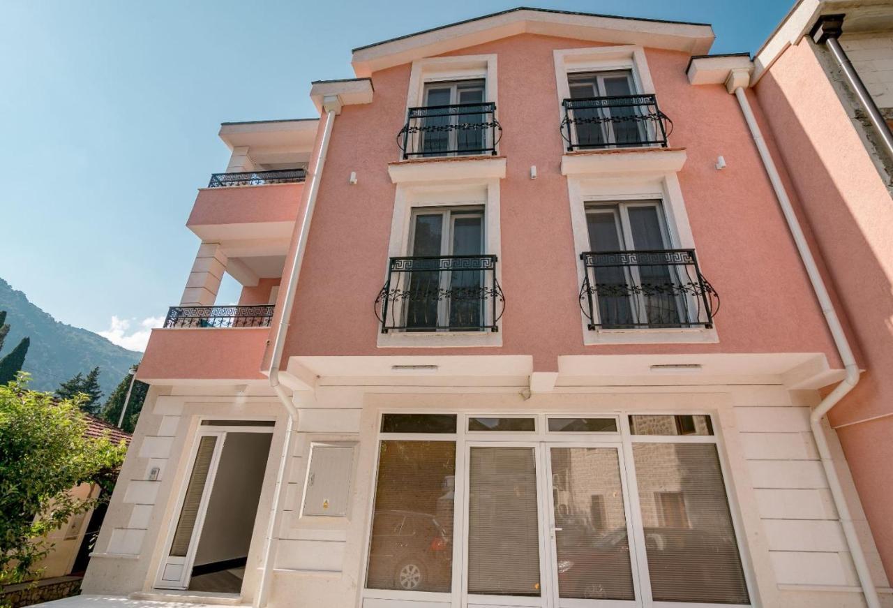 Apartmani Matej Cattaro Esterno foto
