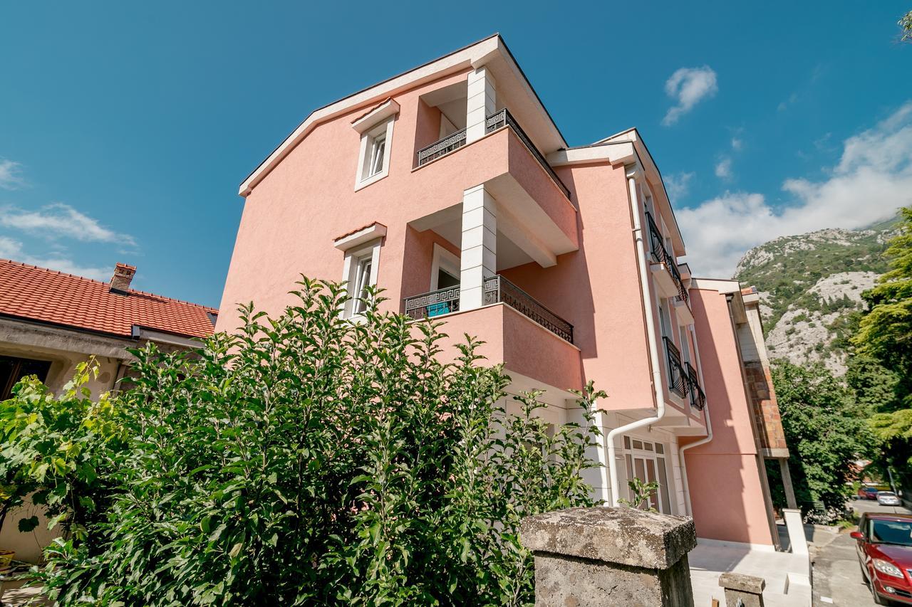 Apartmani Matej Cattaro Esterno foto